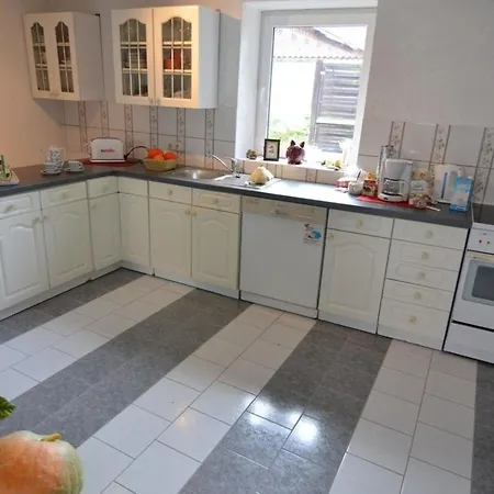 Schoenes Ifuer 6 Pers N Ruhiger Lagei Holiday home Schenkendobern